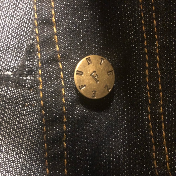 Cute jacket! 🧥 - Picture 4 of 4